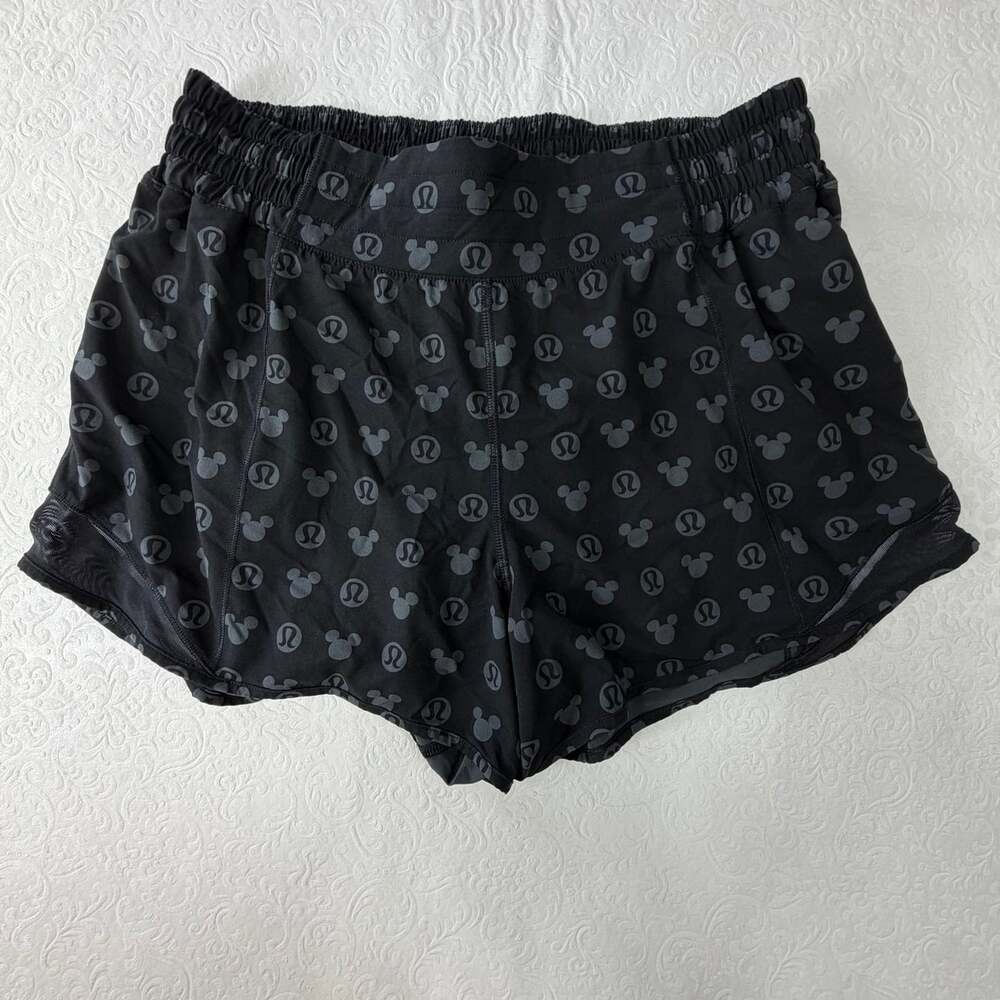 Disney x Lululemon Hotty Hot Short High Rise Mickey Classic Black Sz 10